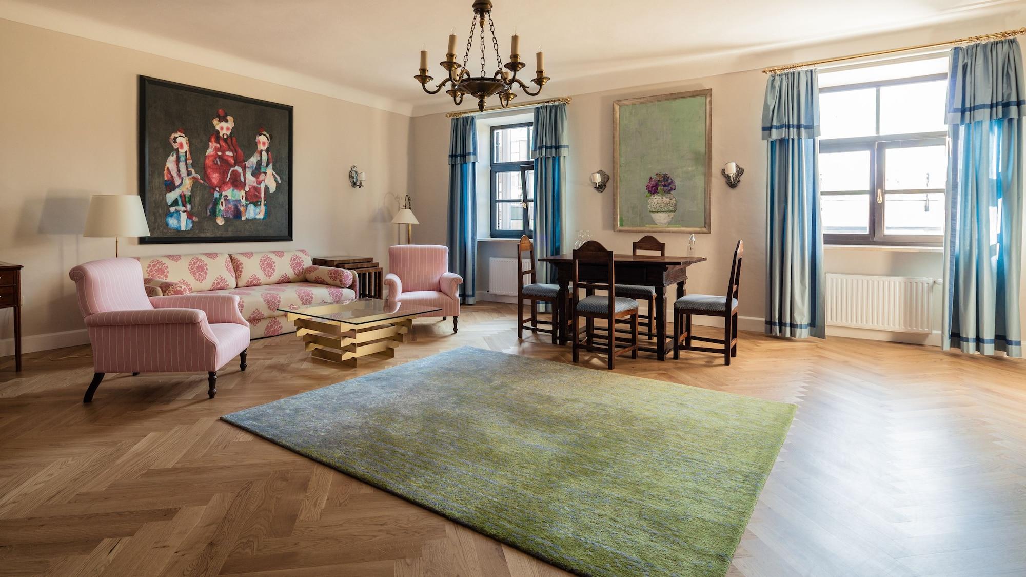 Schlossberghotel Грац Экстерьер фото The living room
